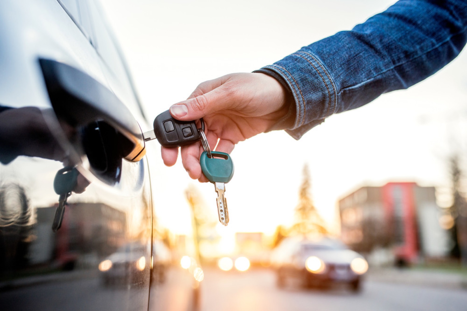 Automotive locksmith programming a vehicle key